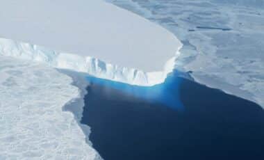 Antarctic Ice Collapse Scientists Reassess Doomsday Glacier’s Threat To Sea Levels