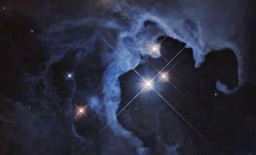 NASA's Hubble Captures Stunning Triple-Star System 550 Light-Years Away