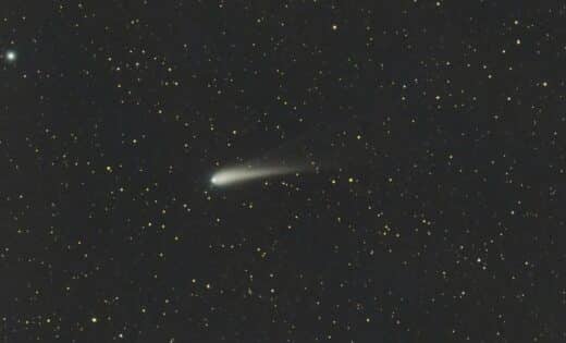 Astronaut Captures Comet Tsuchinshan-Atlas From The Iss As It Nears Closest Approach To The Sun