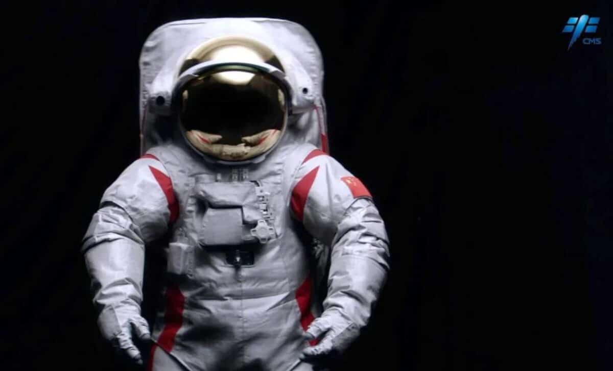 China Prepares For 2030 Moon Landing With Cutting Edge Spacesuit Reveal