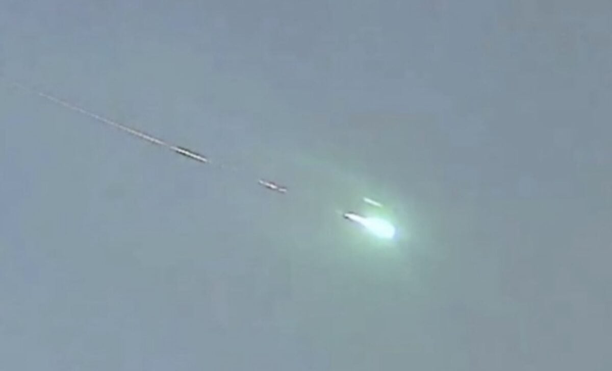 Mysterious Fireball Lights Up The Sky Over Lake Erie, Captivating Hundreds Across North America