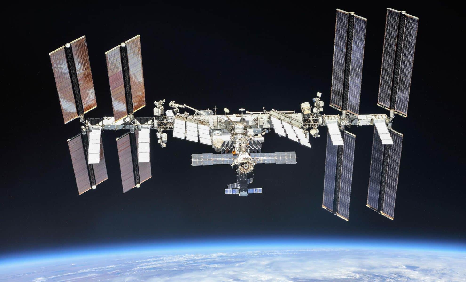 Nasa Confirms Major Concerns Over Space Station Cracking Risks