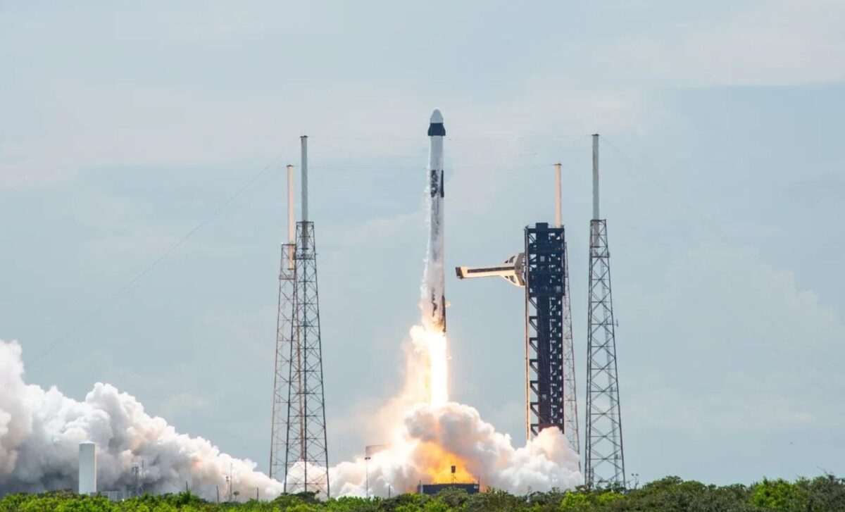 SpaceX Launches Mission To Retrieve Stranded Nasa Astronauts From The Iss