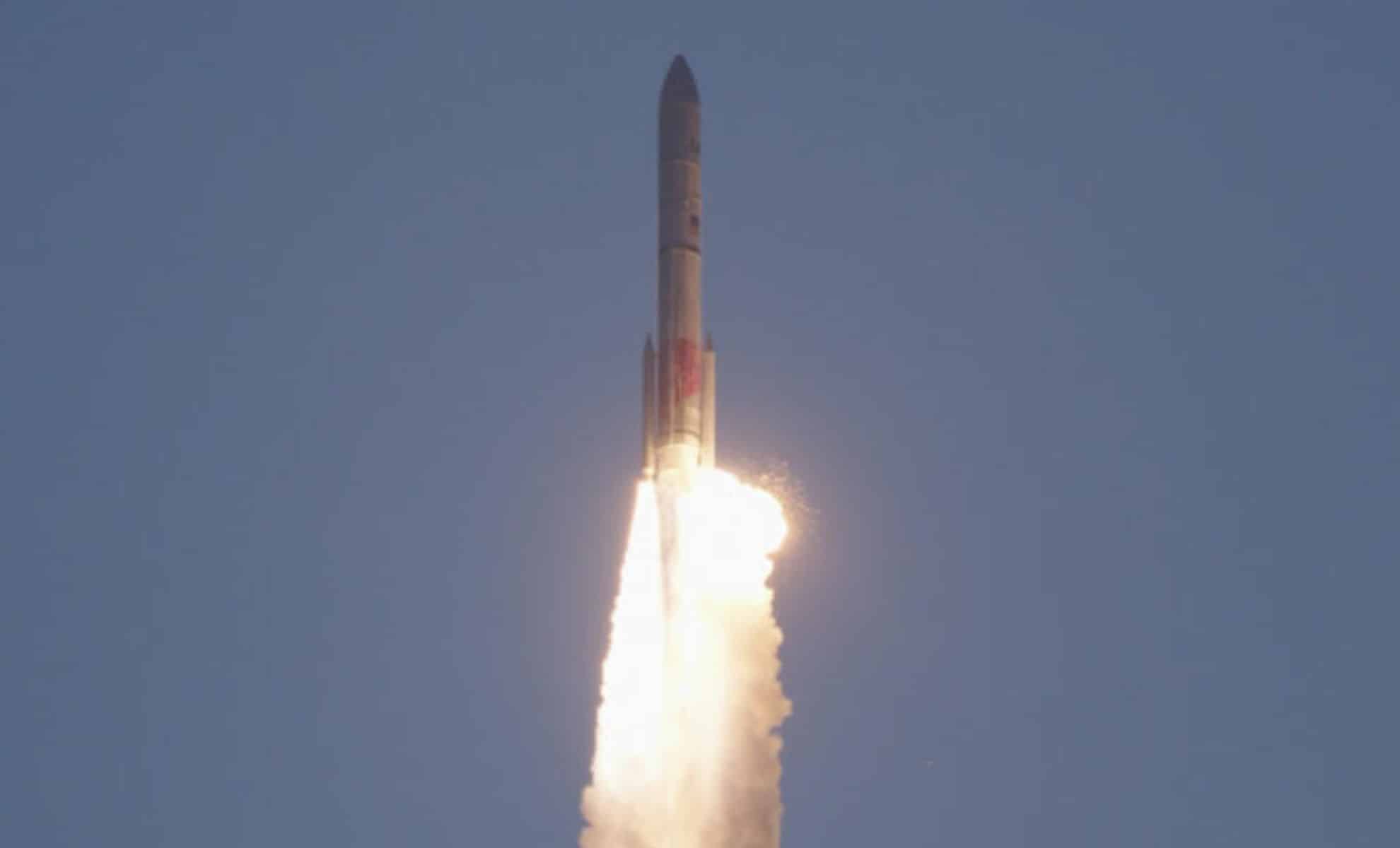 Ula’s Vulcan Rocket Completes Critical Second Test Flight, Despite Booster Anomaly